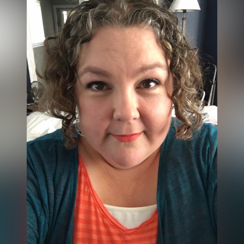 Meet your Posher, Rebecca, owner of FatCamp Fashion